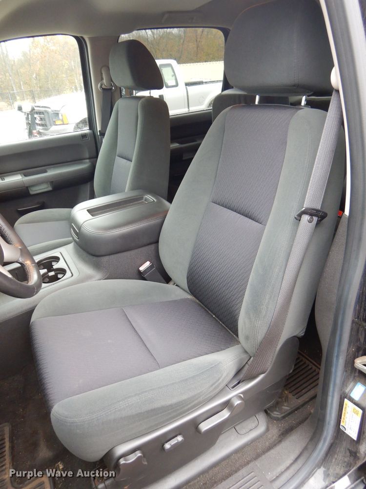 image for item DH2673 2009 Chevrolet Silverado 1500 Crew Cab pickup truck