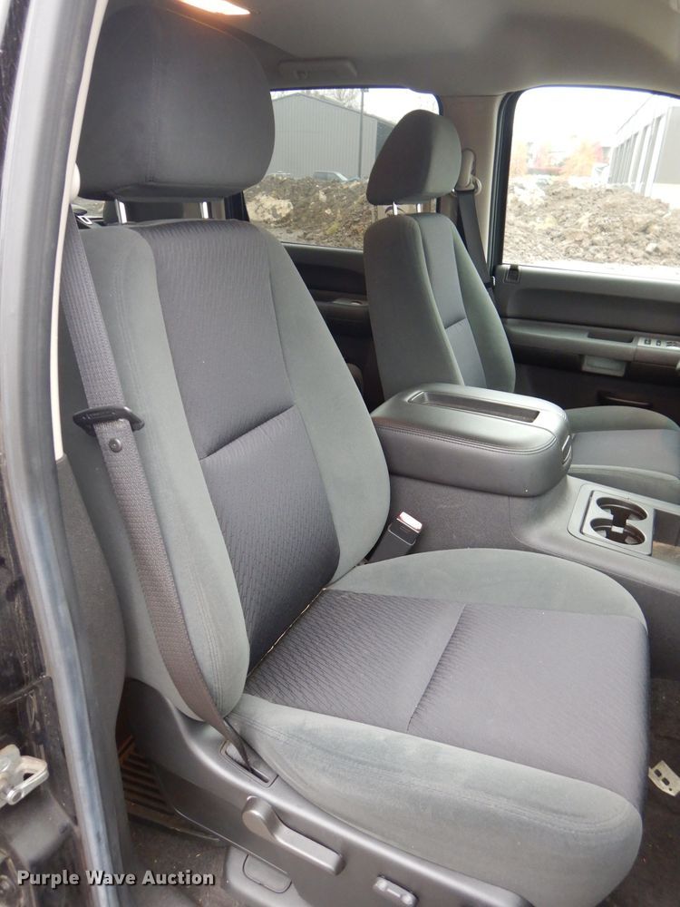 image for item DH2673 2009 Chevrolet Silverado 1500 Crew Cab pickup truck