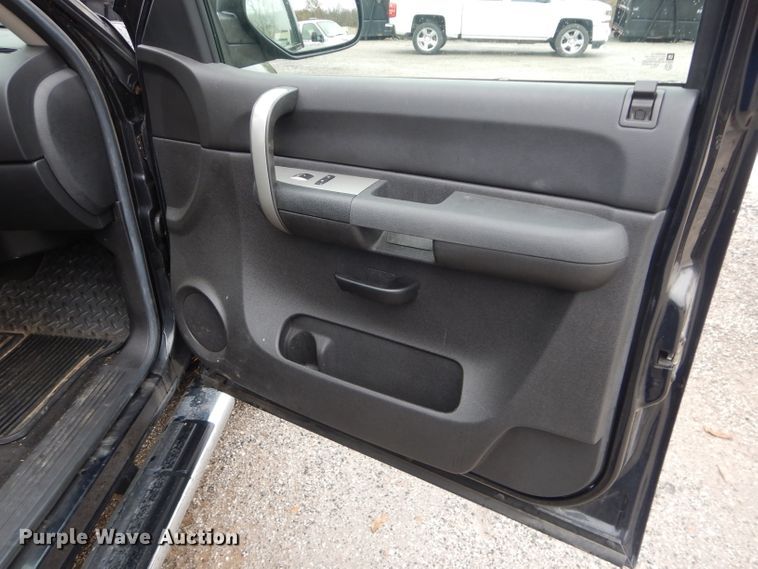 image for item DH2673 2009 Chevrolet Silverado 1500 Crew Cab pickup truck