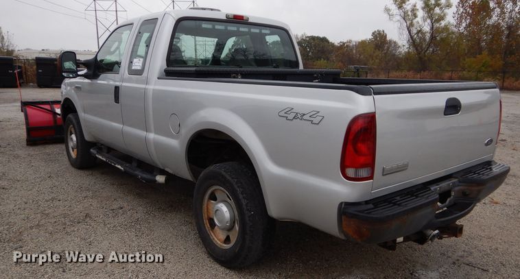 image for item DH2674 2005 Ford F250 Super Duty SuperCab pickup truck