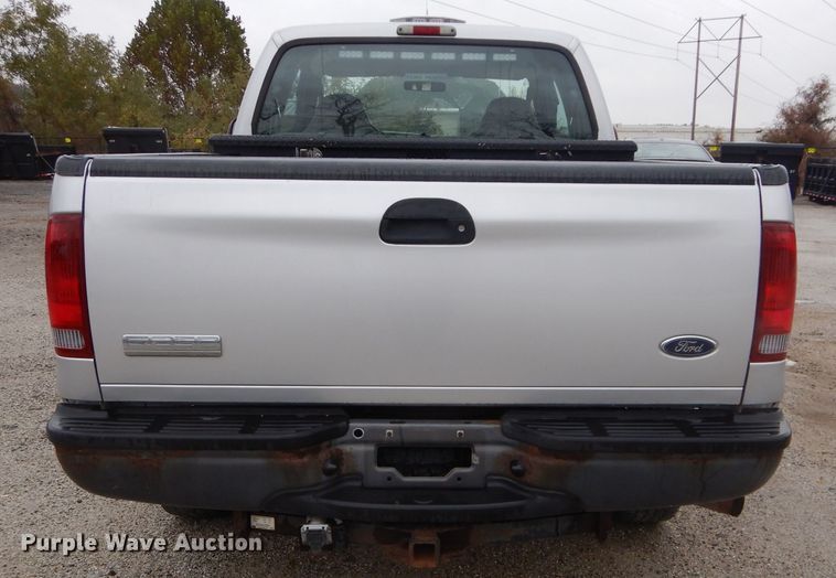 image for item DH2674 2005 Ford F250 Super Duty SuperCab pickup truck