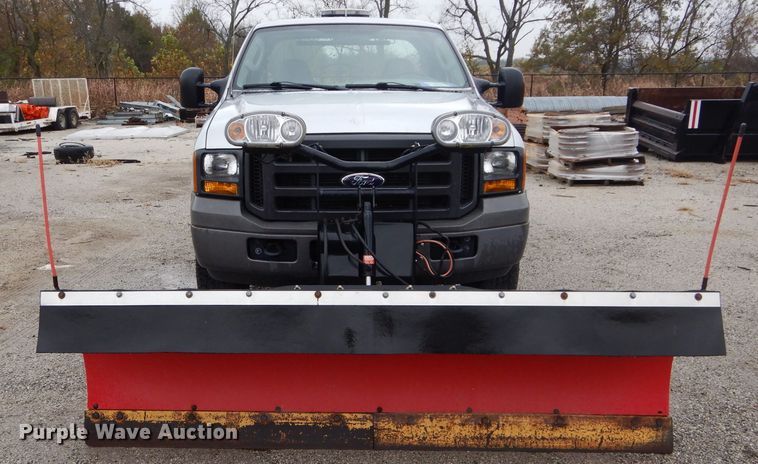 image for item DH2674 2005 Ford F250 Super Duty SuperCab pickup truck