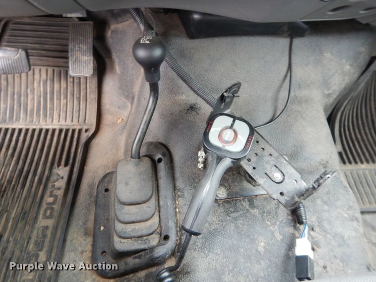 image for item DH2674 2005 Ford F250 Super Duty SuperCab pickup truck