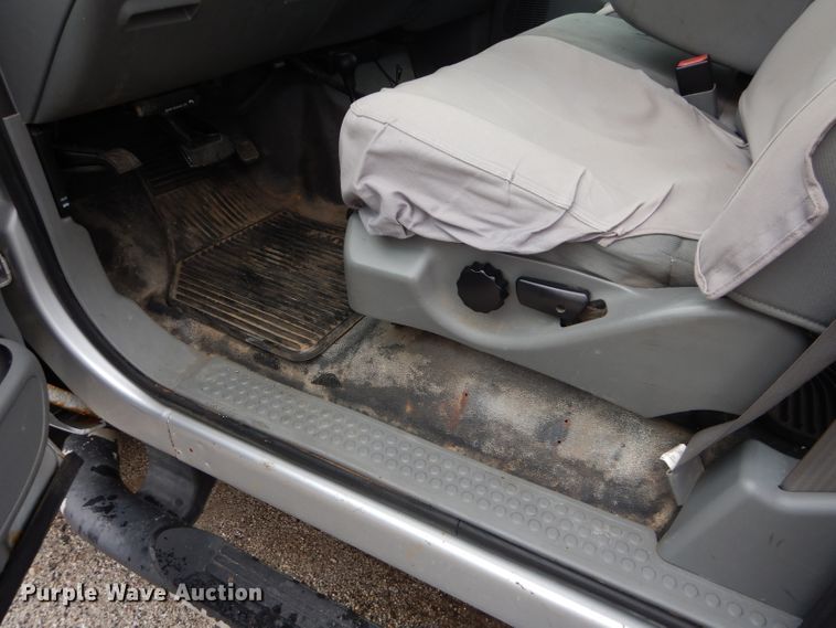 image for item DH2674 2005 Ford F250 Super Duty SuperCab pickup truck