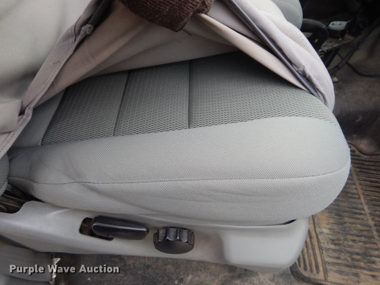 image for item DH2674 2005 Ford F250 Super Duty SuperCab pickup truck