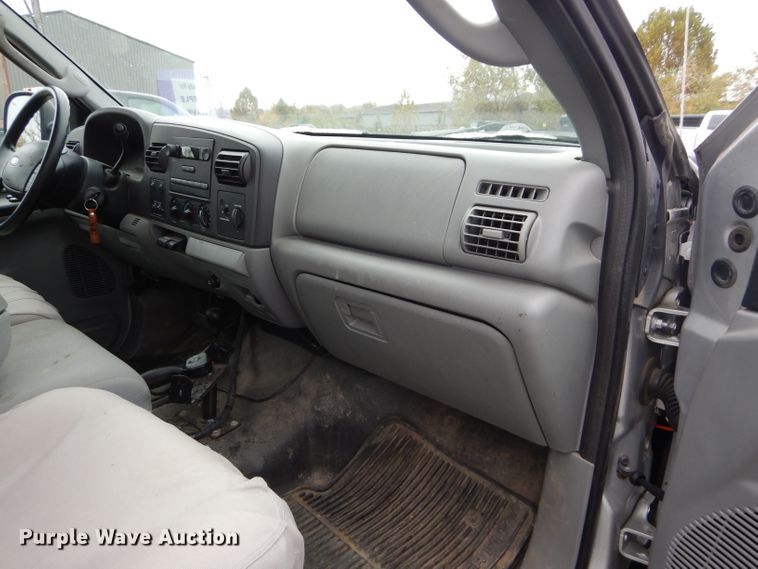 image for item DH2674 2005 Ford F250 Super Duty SuperCab pickup truck