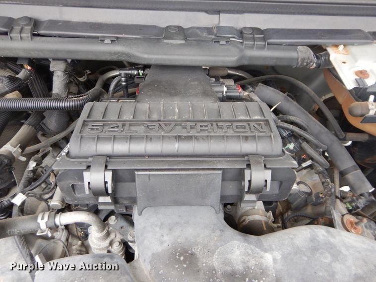 image for item DH2674 2005 Ford F250 Super Duty SuperCab pickup truck