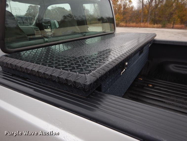 image for item DH2674 2005 Ford F250 Super Duty SuperCab pickup truck