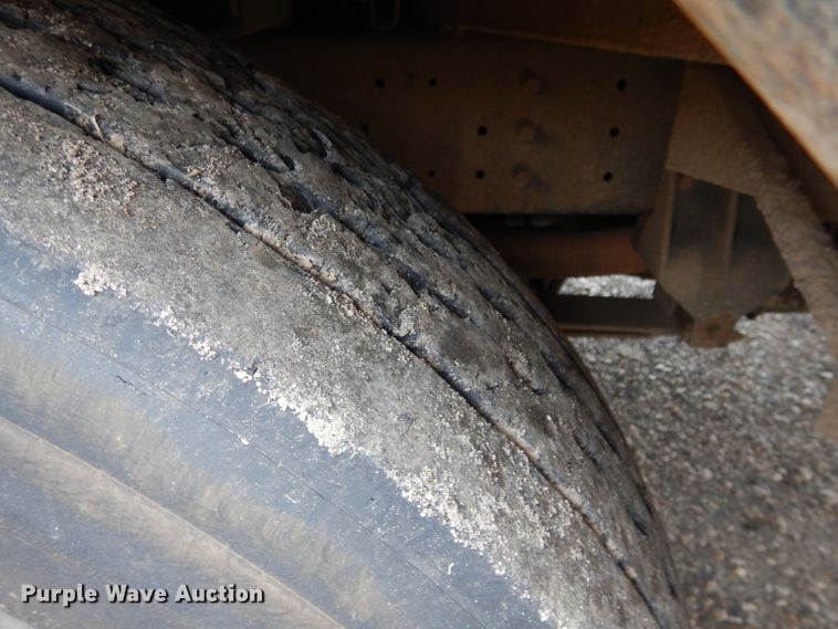 image for item DH3616 1998 Blue Bird TC2000 school bus