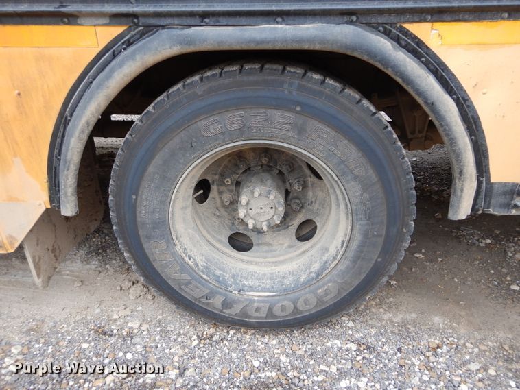 image for item DH3616 1998 Blue Bird TC2000 school bus