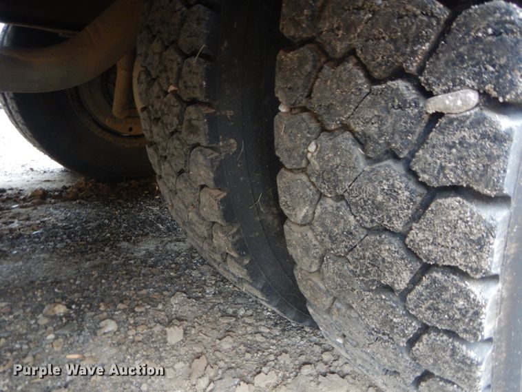 image for item DH3616 1998 Blue Bird TC2000 school bus