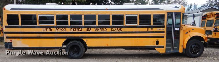 image for item DH3617 1999 International 3800 school bus