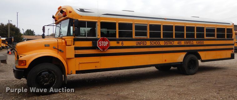 image for item DH3617 1999 International 3800 school bus