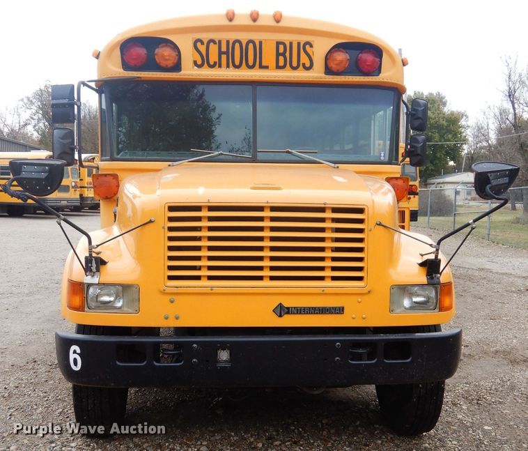 image for item DH3617 1999 International 3800 school bus