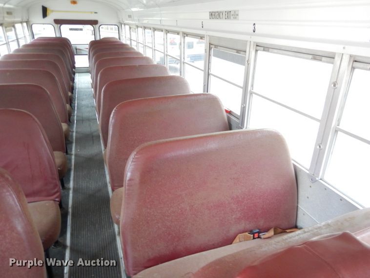 image for item DH3617 1999 International 3800 school bus