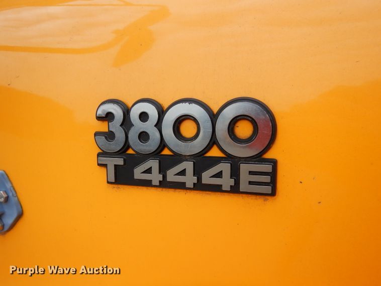 image for item DH3617 1999 International 3800 school bus