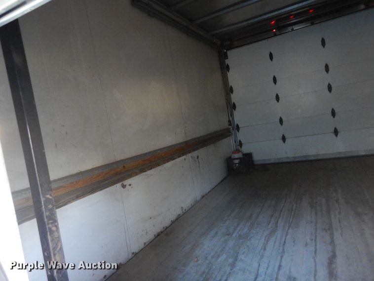 image for item DH3620 2000 Chevrolet Express 3500 box truck