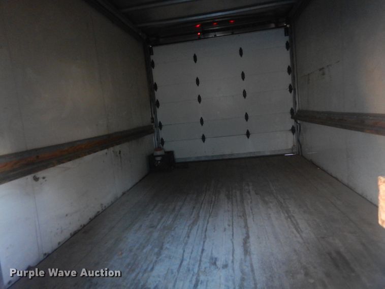 image for item DH3620 2000 Chevrolet Express 3500 box truck