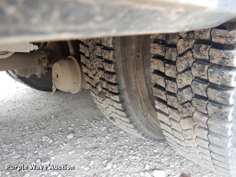 image for item DH3621 1998 Blue Bird TC2000 school bus