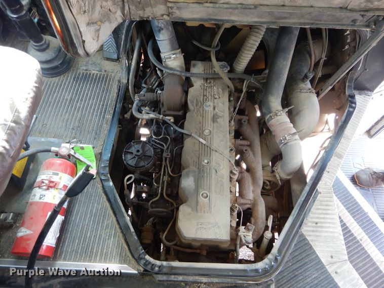 image for item DH3622 1999 Blue Bird TC2000 school bus