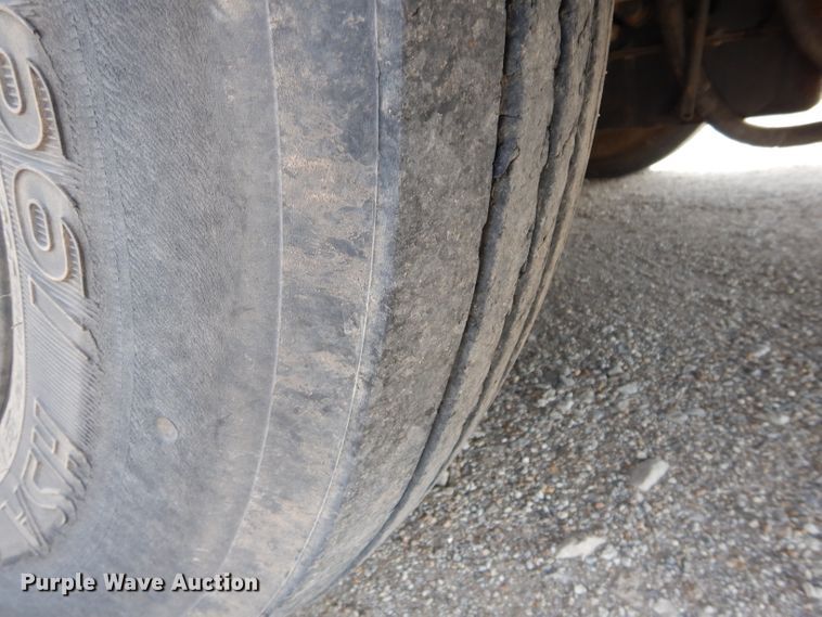 image for item DH3622 1999 Blue Bird TC2000 school bus