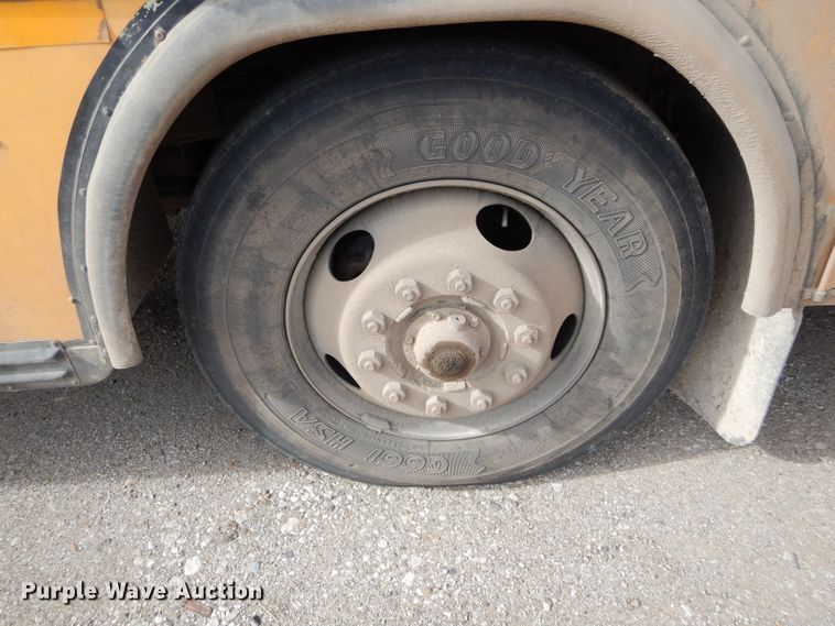 image for item DH3622 1999 Blue Bird TC2000 school bus