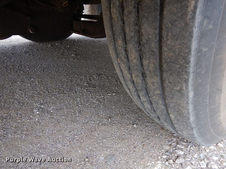 image for item DH3622 1999 Blue Bird TC2000 school bus