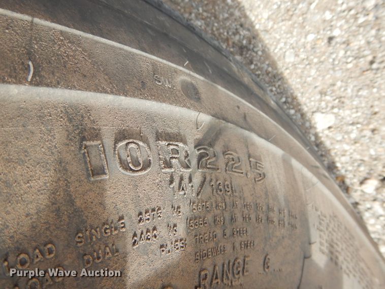 image for item DH3622 1999 Blue Bird TC2000 school bus