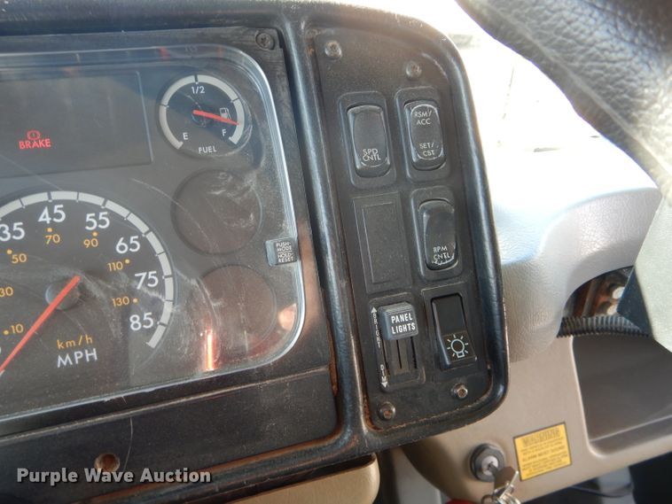 image for item DH6761 2005 Freightliner FS65 Thomas Built school bus