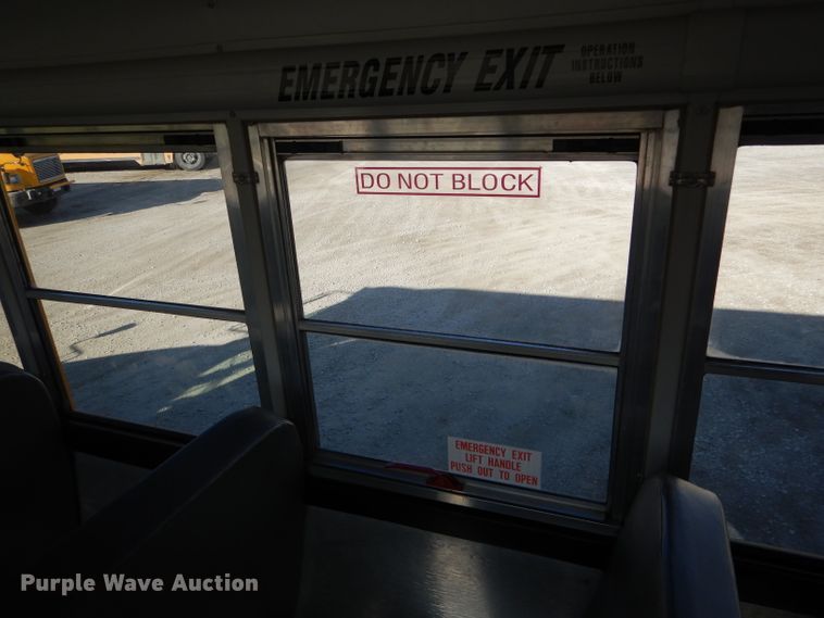 image for item DH6761 2005 Freightliner FS65 Thomas Built school bus