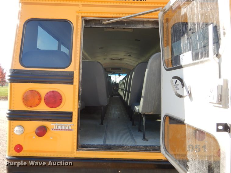 image for item DH6761 2005 Freightliner FS65 Thomas Built school bus