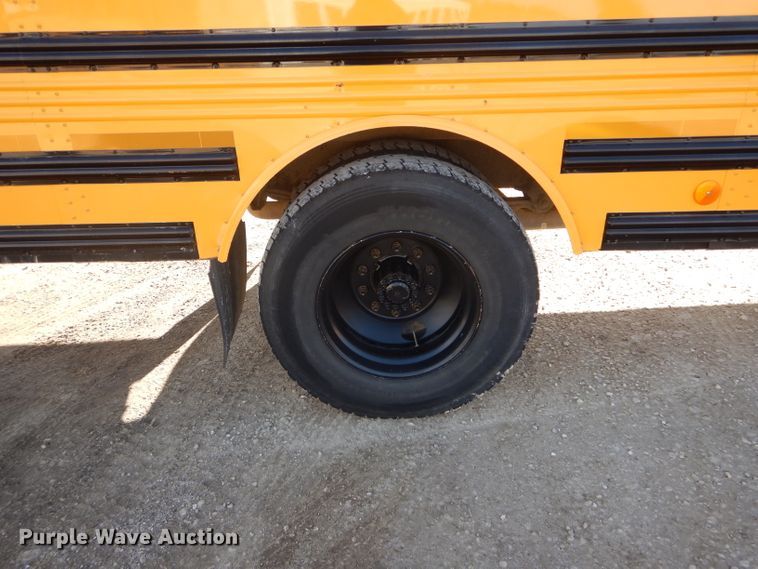 image for item DH6761 2005 Freightliner FS65 Thomas Built school bus