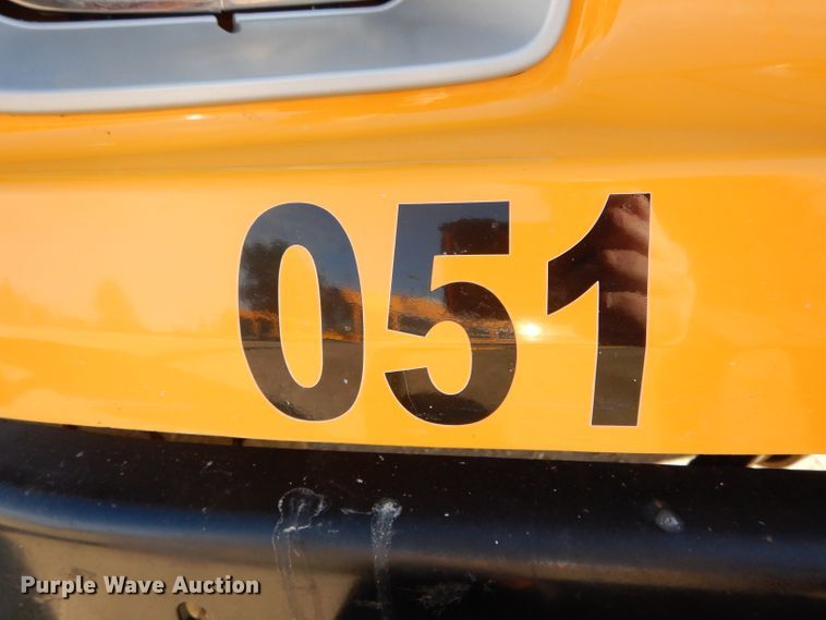 image for item DH6761 2005 Freightliner FS65 Thomas Built school bus