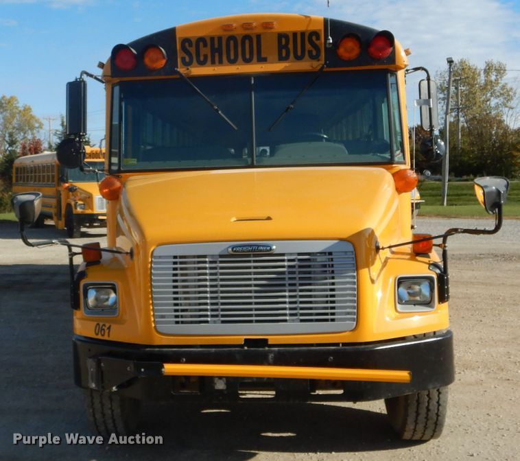 image for item DH6762 2006 Freightliner FS65 Thomas Built school bus
