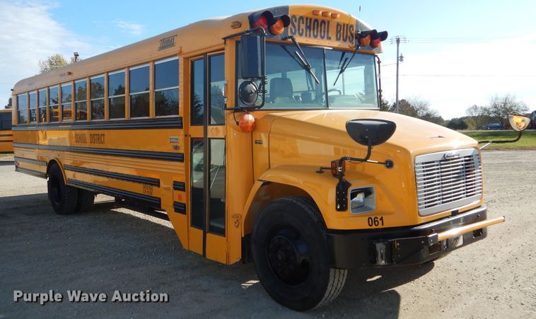 image for item DH6762 2006 Freightliner FS65 Thomas Built school bus