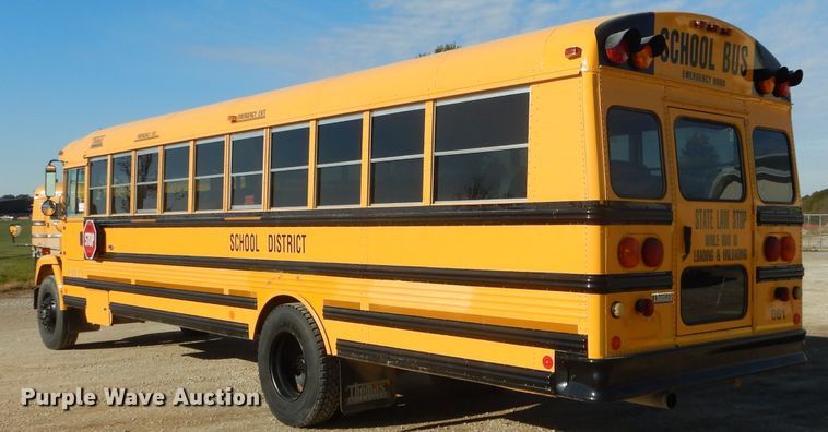 image for item DH6762 2006 Freightliner FS65 Thomas Built school bus
