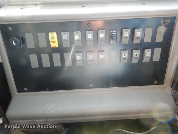 image for item DH6762 2006 Freightliner FS65 Thomas Built school bus