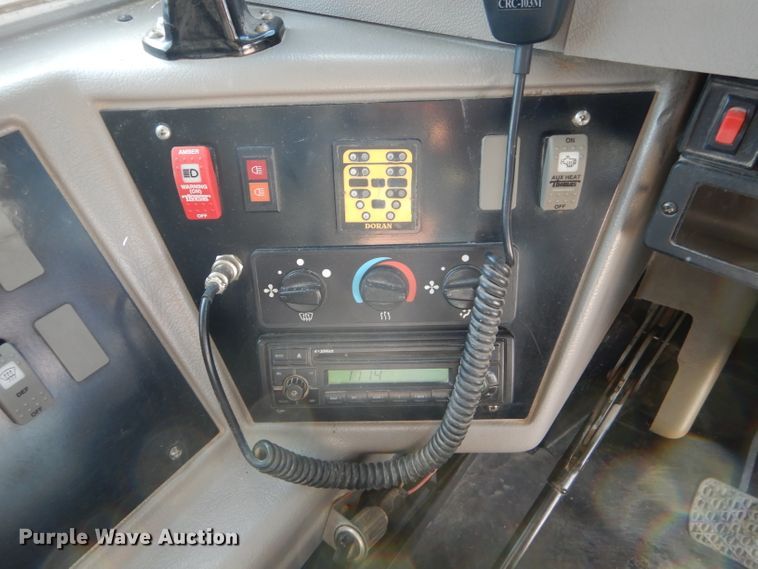 image for item DH6762 2006 Freightliner FS65 Thomas Built school bus