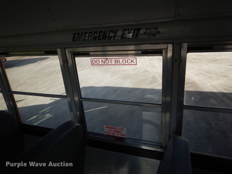 image for item DH6762 2006 Freightliner FS65 Thomas Built school bus