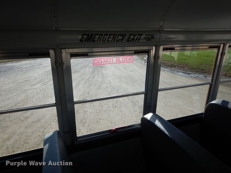 image for item DH6762 2006 Freightliner FS65 Thomas Built school bus