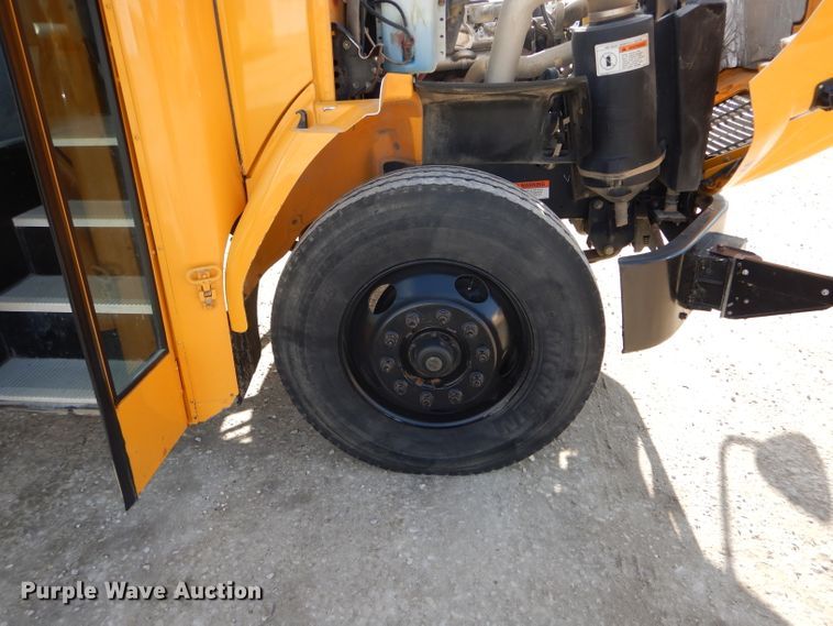 image for item DH6762 2006 Freightliner FS65 Thomas Built school bus