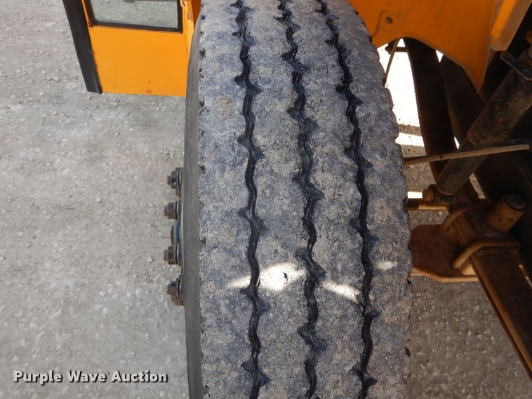 image for item DH6762 2006 Freightliner FS65 Thomas Built school bus