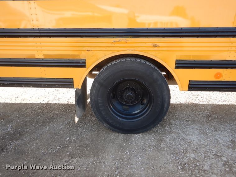 image for item DH6762 2006 Freightliner FS65 Thomas Built school bus