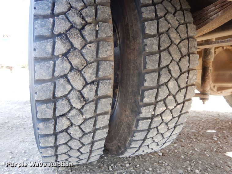 image for item DH6762 2006 Freightliner FS65 Thomas Built school bus