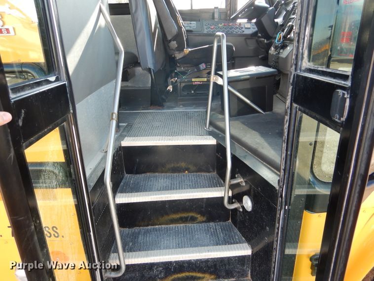 image for item DH6763 2009 Freightliner B2 Thomas Built school bus