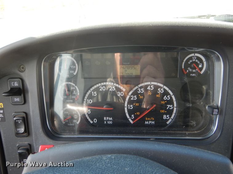 image for item DH6763 2009 Freightliner B2 Thomas Built school bus