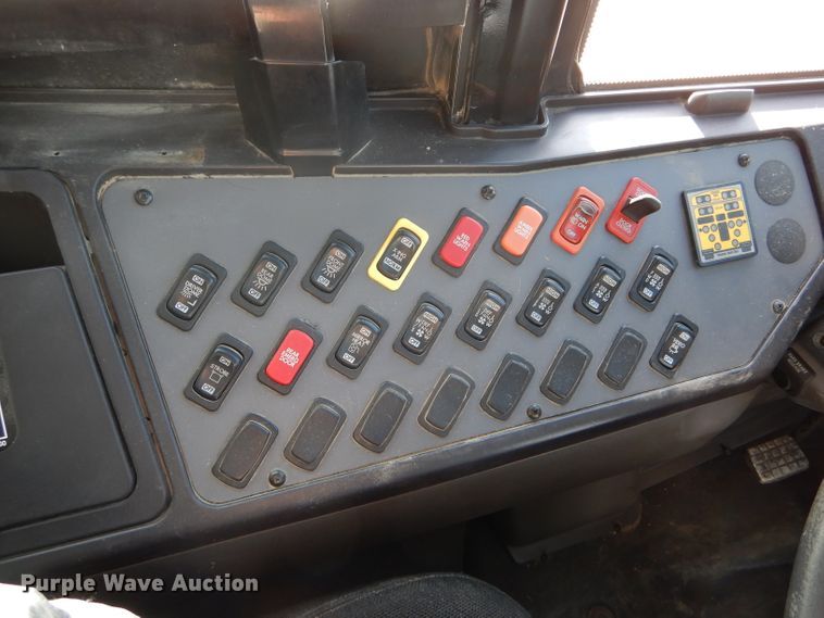 image for item DH6763 2009 Freightliner B2 Thomas Built school bus