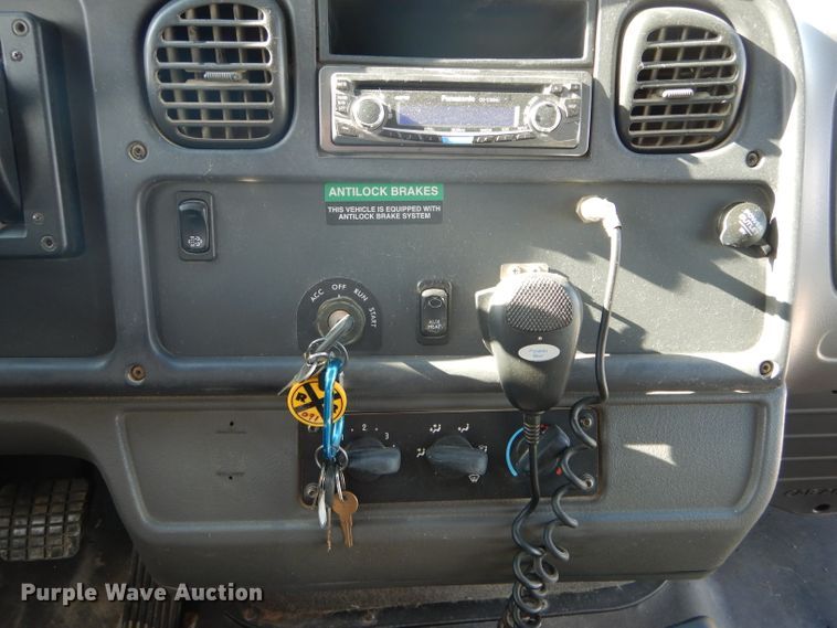 image for item DH6763 2009 Freightliner B2 Thomas Built school bus