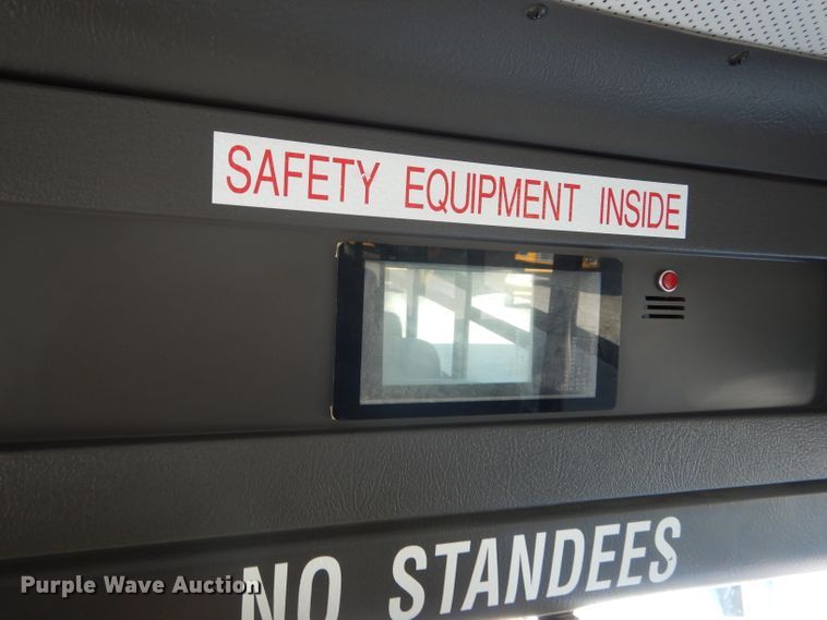 image for item DH6763 2009 Freightliner B2 Thomas Built school bus