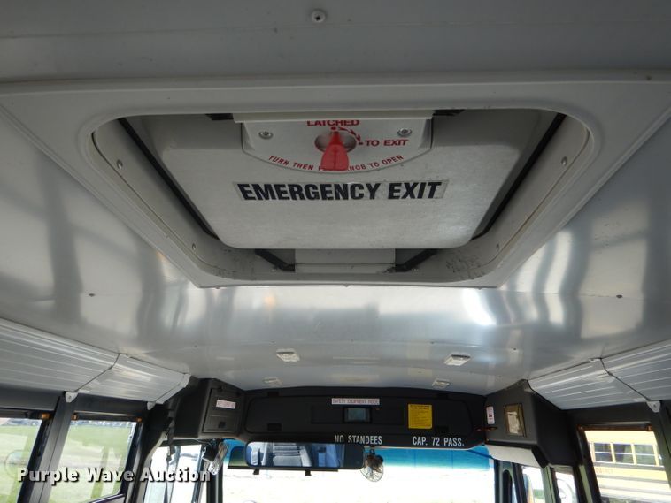 image for item DH6763 2009 Freightliner B2 Thomas Built school bus